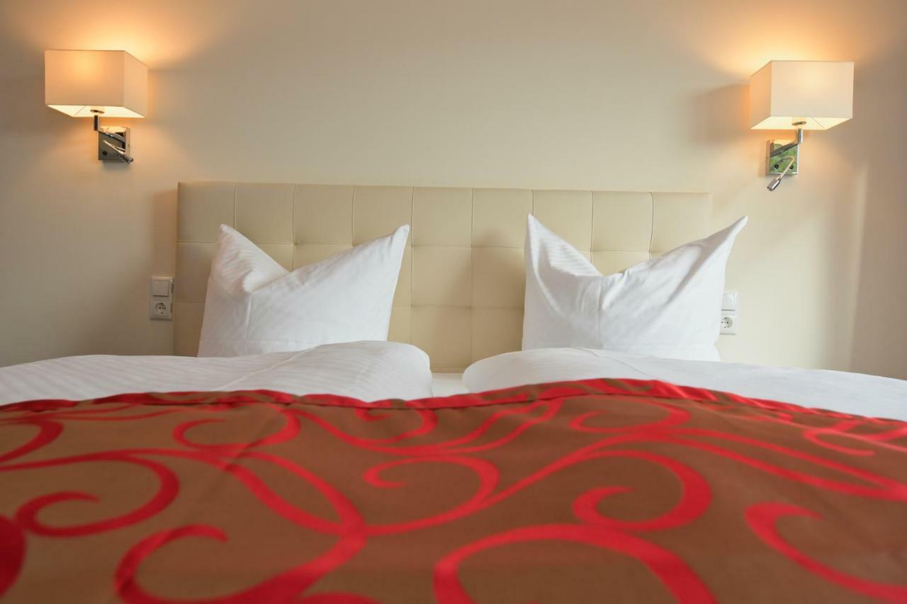 Hotel Am Kurpark Цинновиц Экстерьер фото